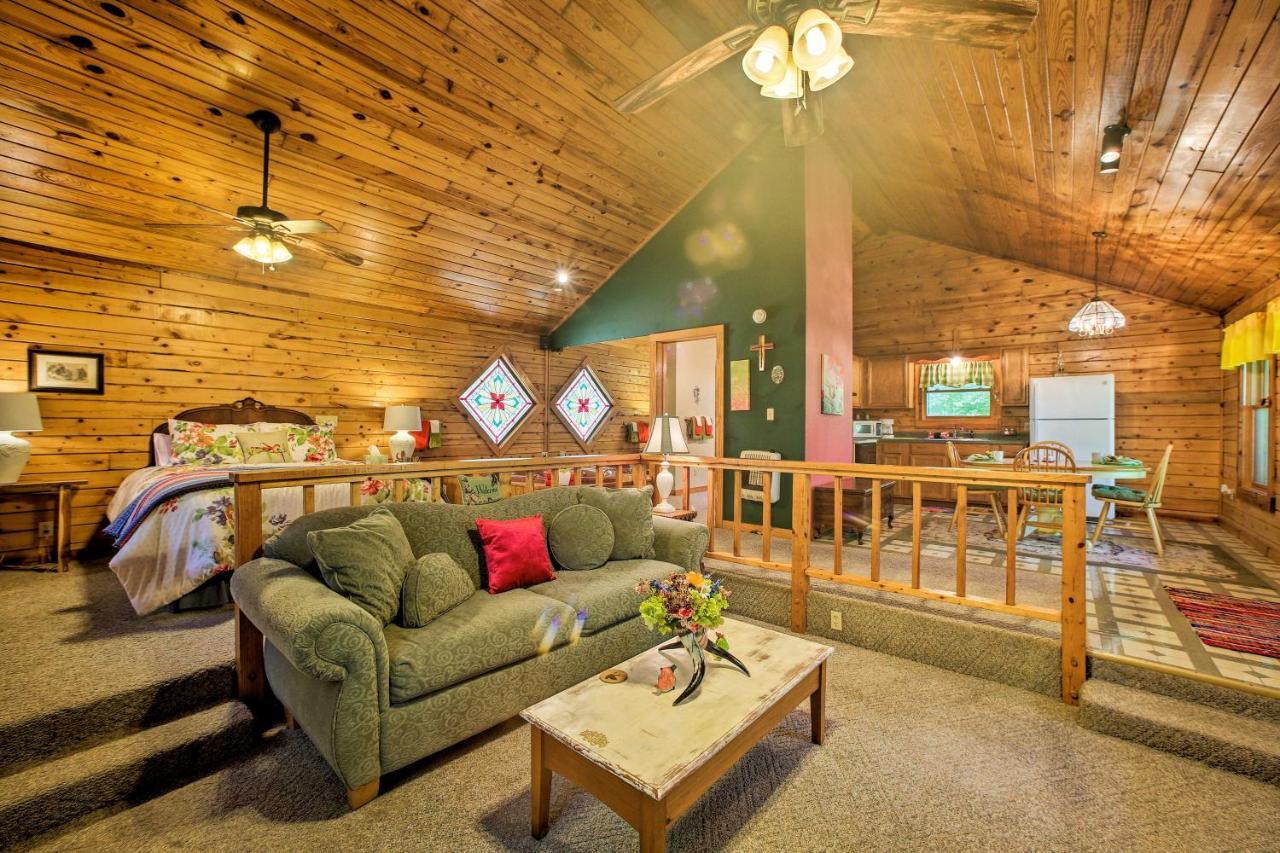 Eureka Springs Studio With Deck, Views And Bbq! Ngoại thất bức ảnh